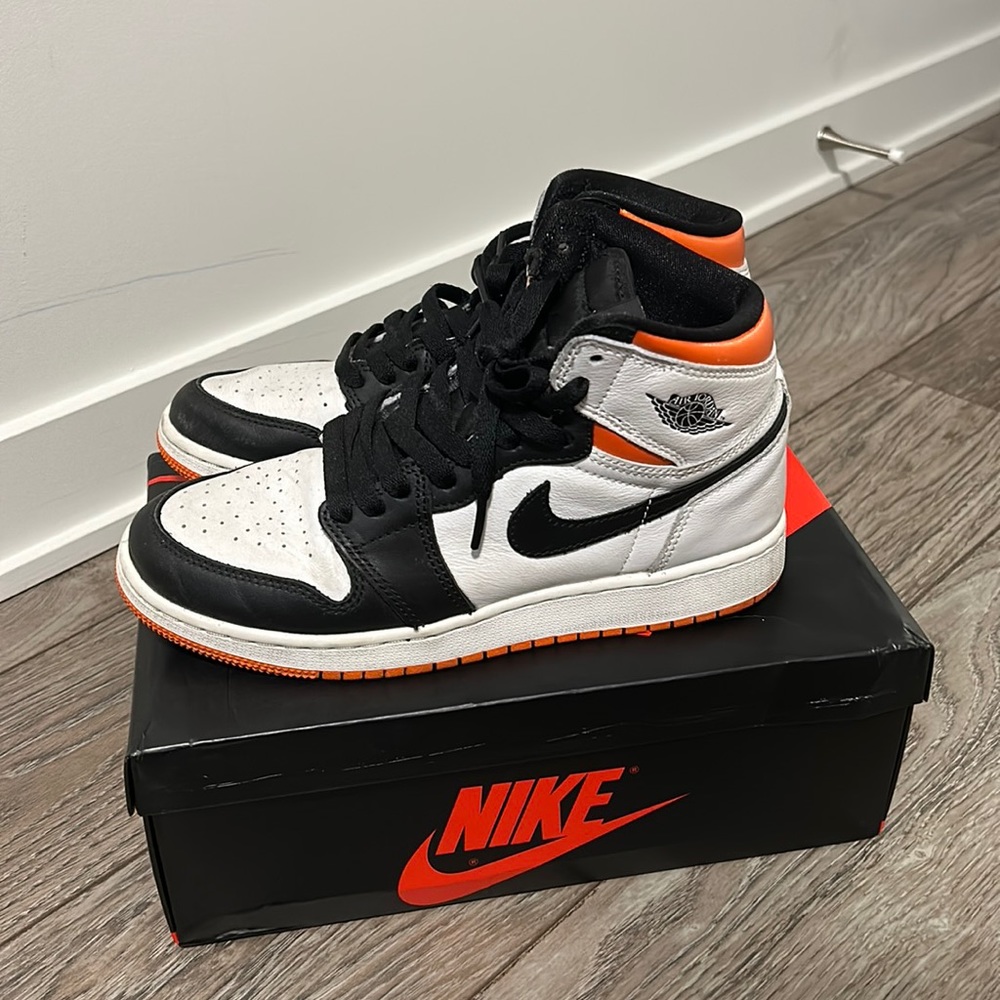 Air jordan 1 retro high og gs ‘electro orange’ (2021)